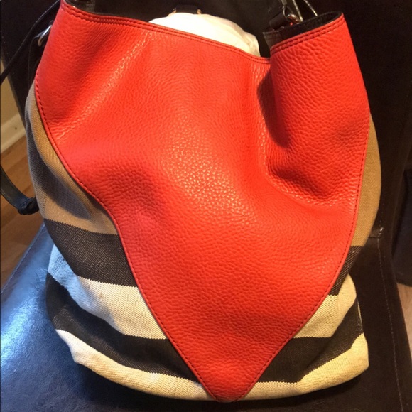 Purse - Picture 1 of 1